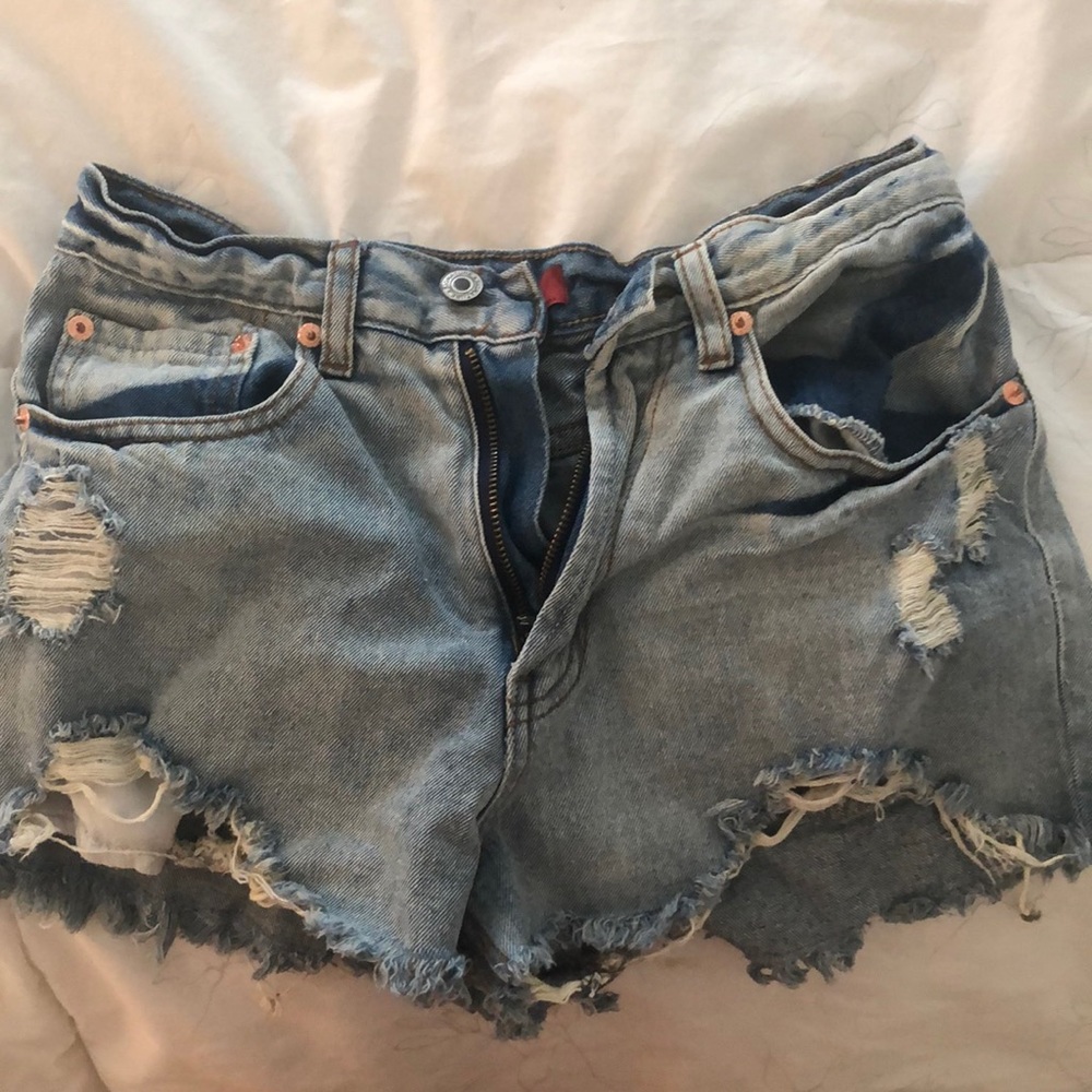 LF shorts